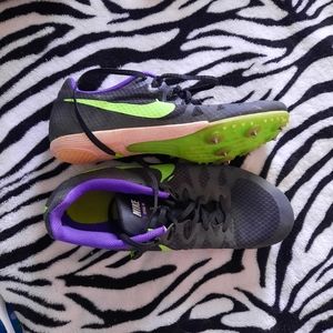 Track shoes with spikes
